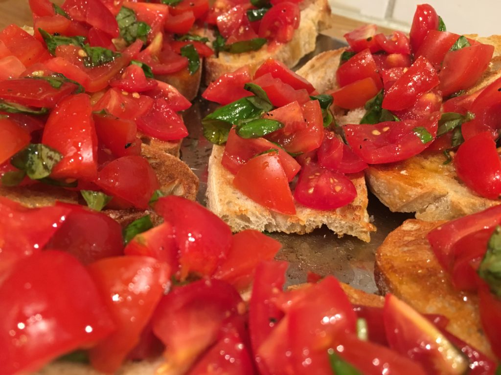 Bruschetta och ett glas A-Mano Primitivo