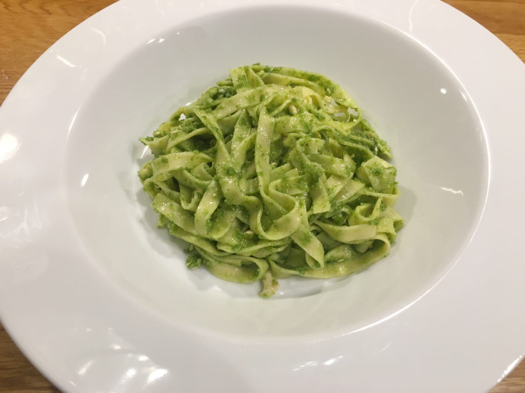 Fredagspasta pesto