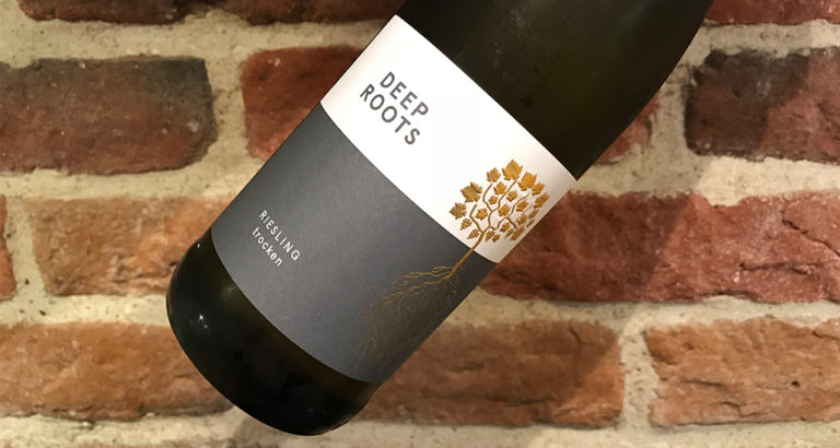 Deep Roots Riesling -modernt vin från Pfalz