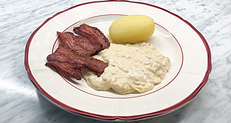 Stekt fläsk med löksås -klassisk husmanskost