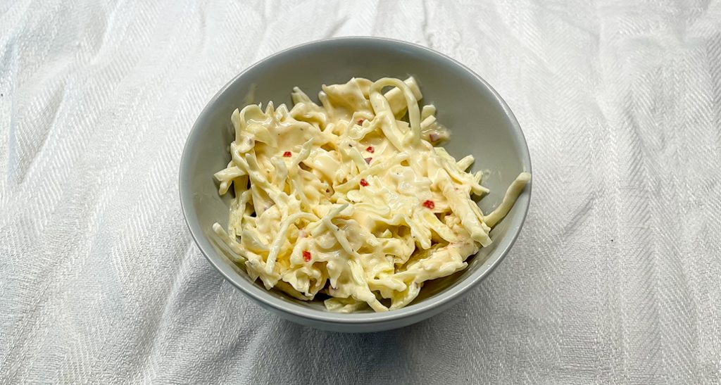 Coleslaw med chiliflakes