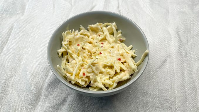 Coleslaw med chiliflakes