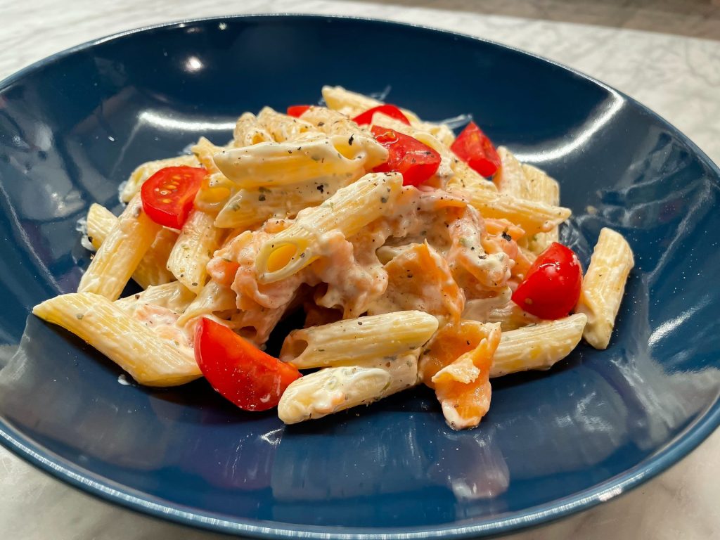 Pasta med färskost och kallrökt lax -smart & snabbt