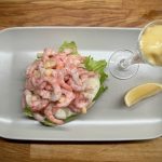 Räkmacka med syrat äpple