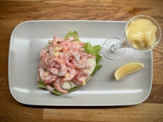 Räkmacka med syrat äpple