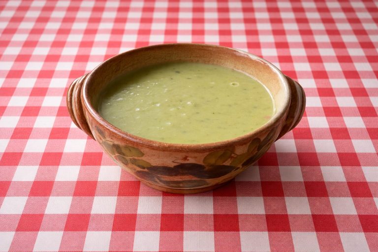 Lenas broccolisoppa – krämig vardagslyx