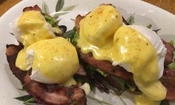 Ägg Benedict -sidvy Ägg Benedict -sidvy