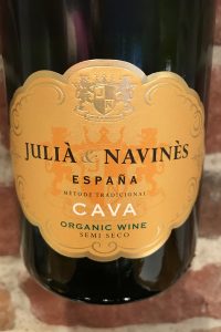 Julià & Navinès -Ekologisk halvsöt Cava Front Julià & Navinès -Ekologisk halvsöt Cava Front