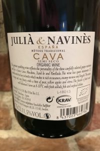 Julià & Navinès -Ekologisk halvsöt Cava Back Julià & Navinès -Ekologisk halvsöt Cava Back
