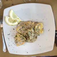 Tortelli di ricotta e limone con gorgonzola e noci