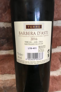 Terre Barbera d'Alba -Ungt och prisvärt från Piemonte-Neck -Back